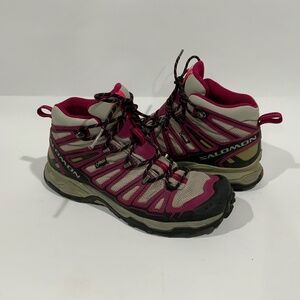 Salomon Sz 9 Women's X Ultra Pioneer Mid Waterproof Hiking Boots